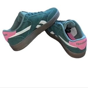 Reebok SMASH EDGE Suede Women's Sneakers - Forest Green and Bubblegum Pink🩷